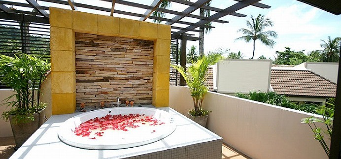 Coconut Village-jacuzzi suite 3