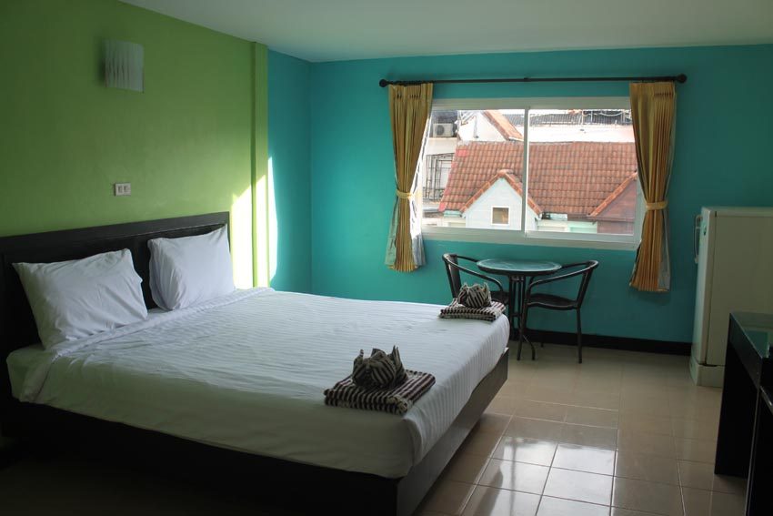 cheap-guest-house-phuket-patong-thailand