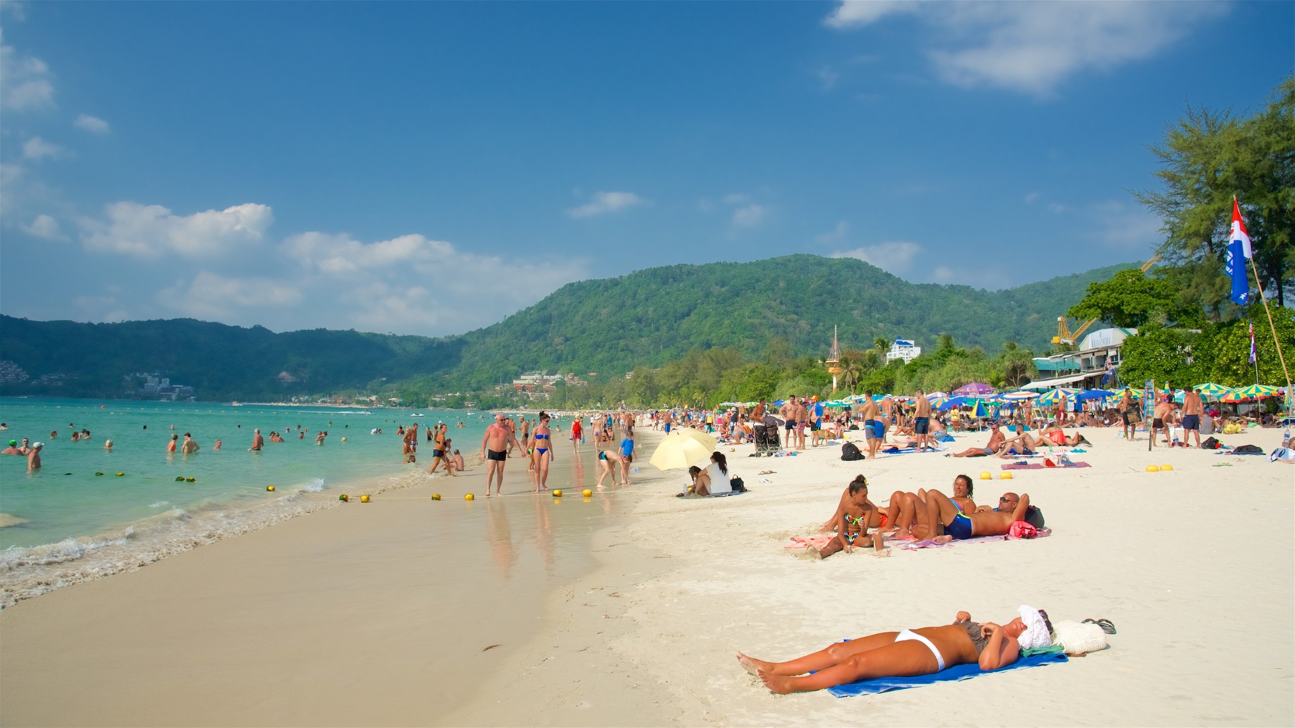 Guest house business for sale just 50m to Patong Beach Aqua Property