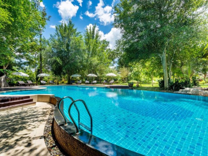 Pool resort for rent in Phuket with free rent