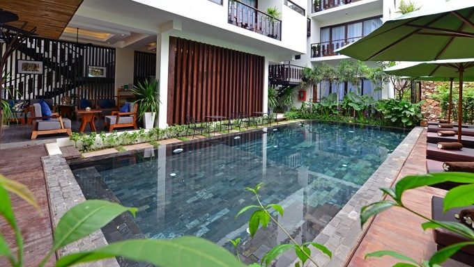 45 room hotel for rent in Patong