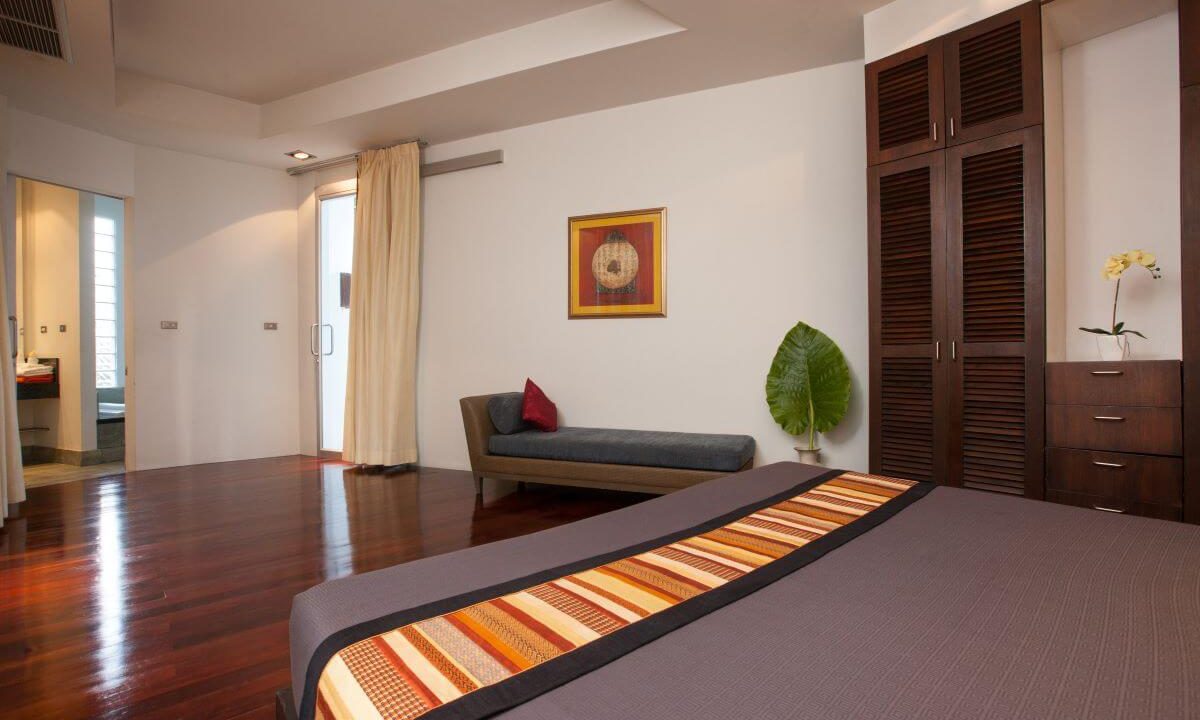 3_bedroom_hilltop_tropical_pool_villa_for_sale_by_owner_near_kamala_beach_phuket_bedroom2_built_in_closet_bathroom