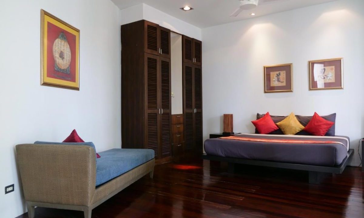 3_bedroom_hilltop_tropical_pool_villa_for_sale_by_owner_near_kamala_beach_phuket_bedroom2_built_in_closet_couch