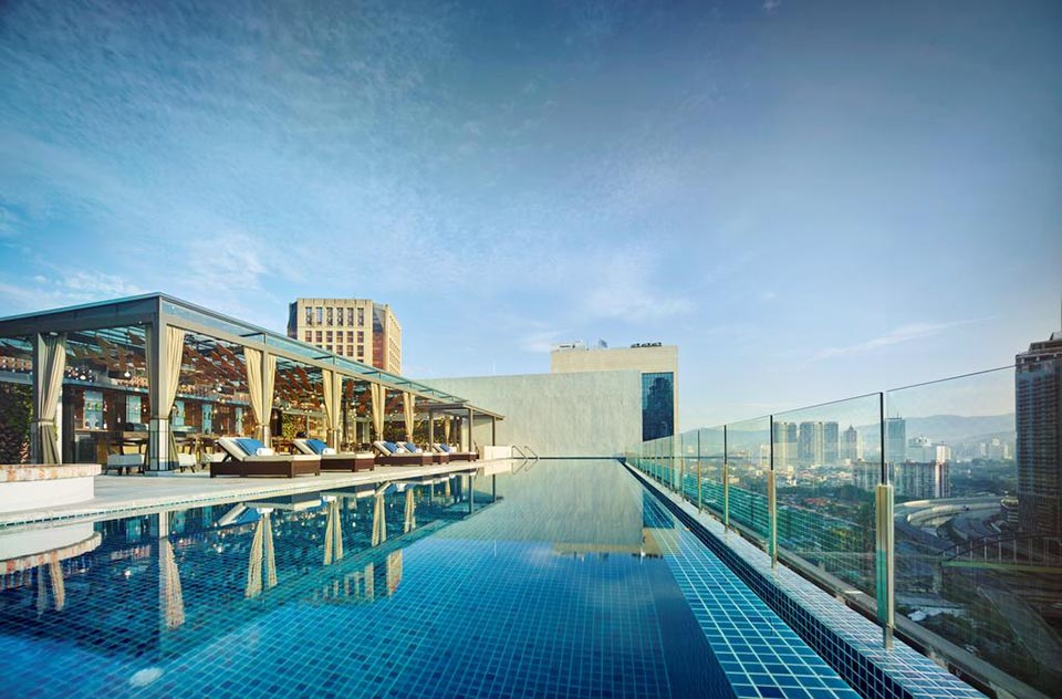4 star Bangkok hotel for sale close to BTS