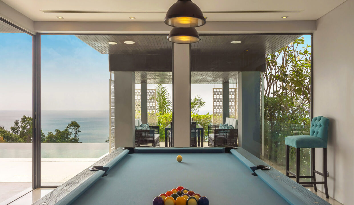 14. Villa Samira - Pool table