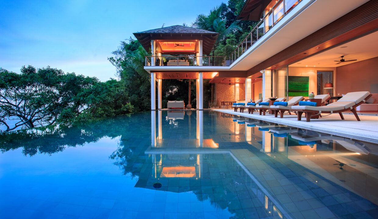 Baan Banyan - Pool view to the Sala in the early evening