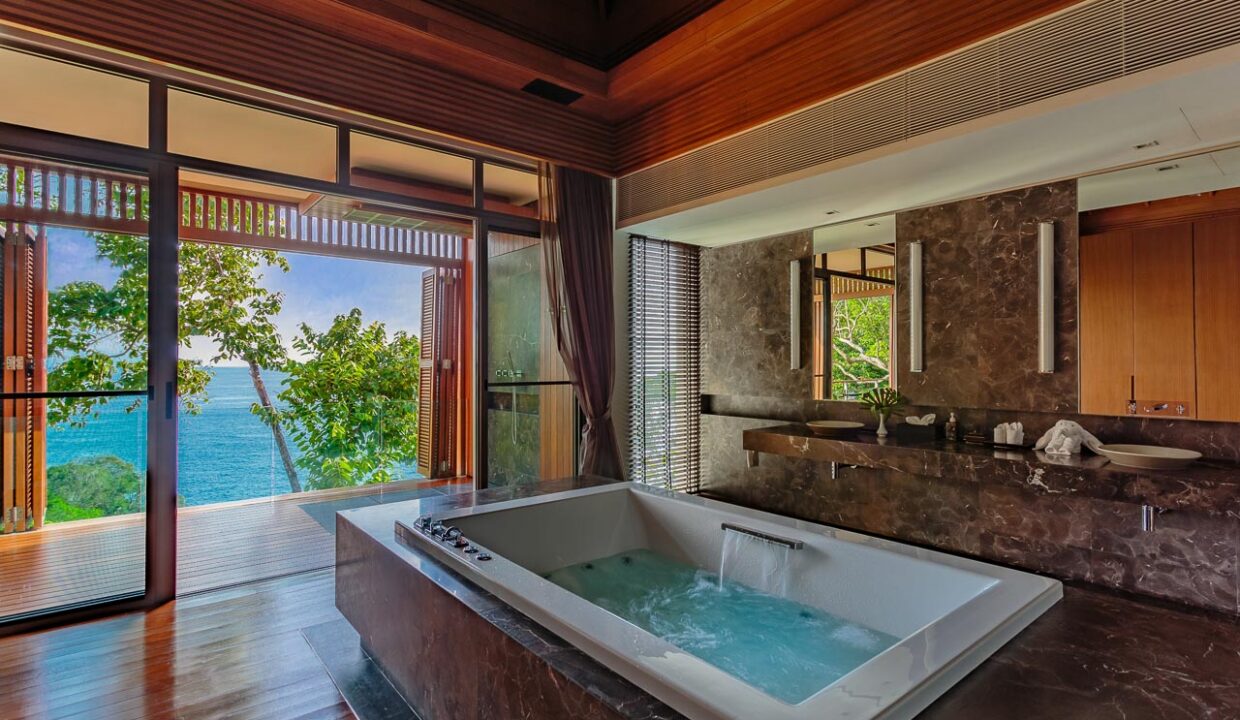 Baan Banyan - Suite Room 1 ensuite Jacuzzi