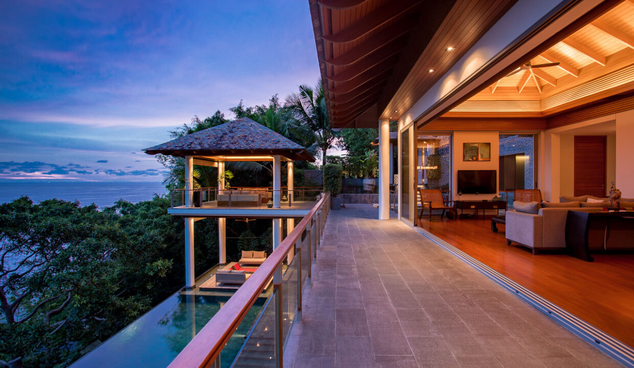 Baan Banyan - Sunset view from the upper level balcony