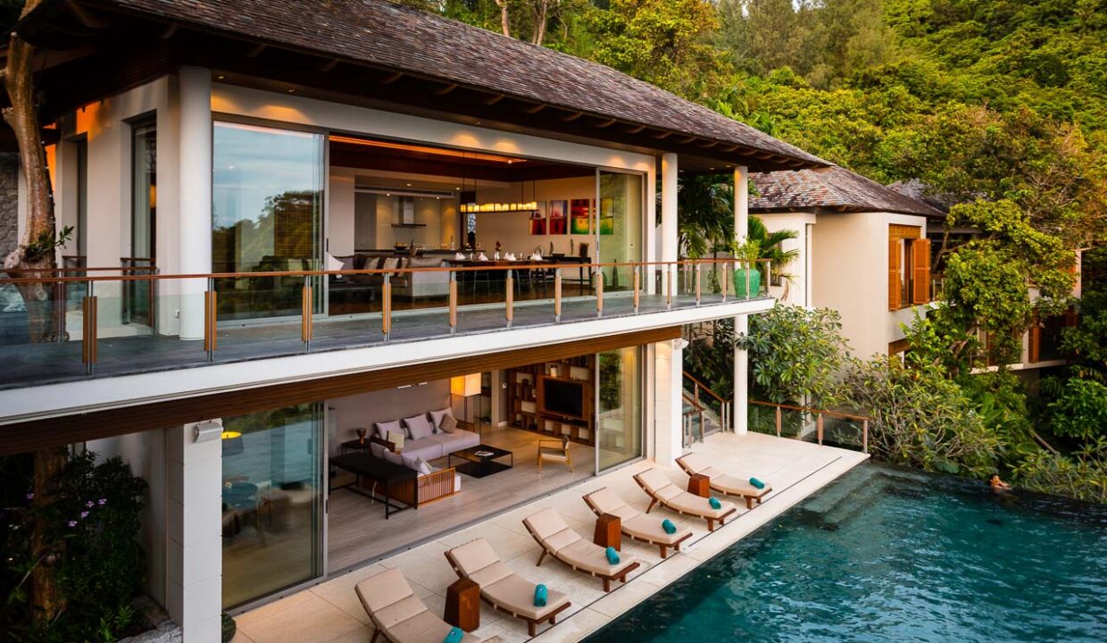 Baan Banyan - View of the living pavilion from the upper Sala