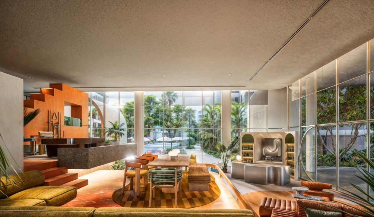 RE-highreslobby-sideviewthe-standard-exterior-enhance-2x-sharpen