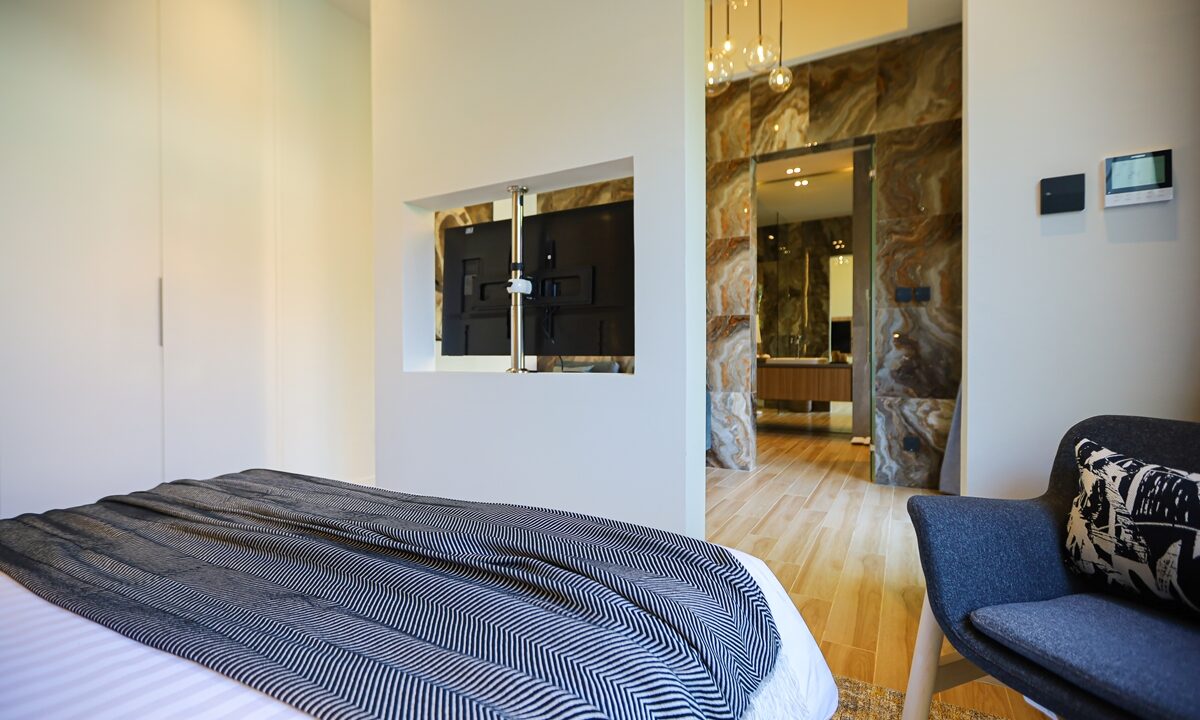 ST_V23_Room 4_0017
