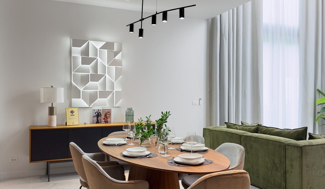 6 Dining