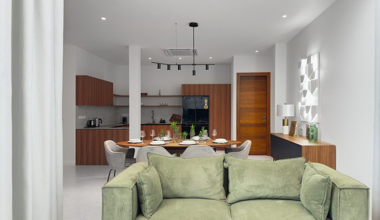 7 Living + dining