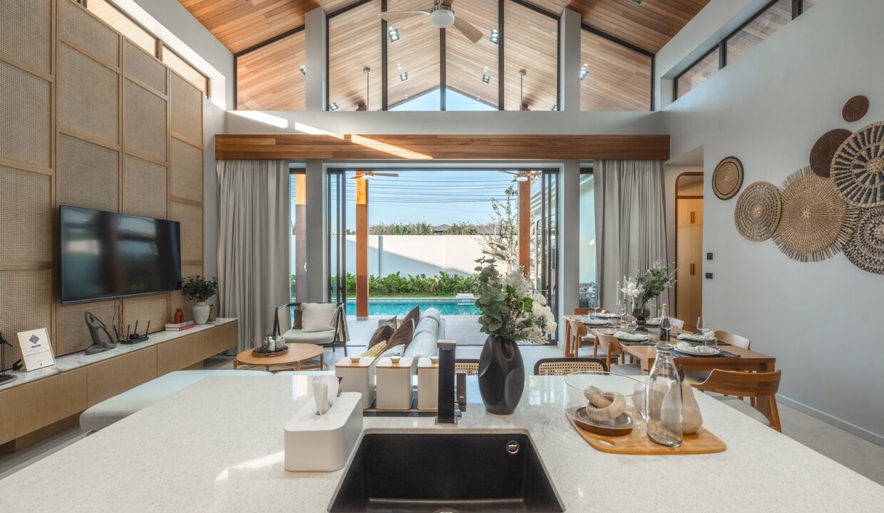 10-Open plan living & Dining
