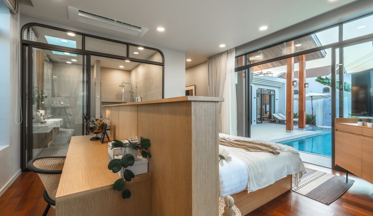 23-Master Bedroom