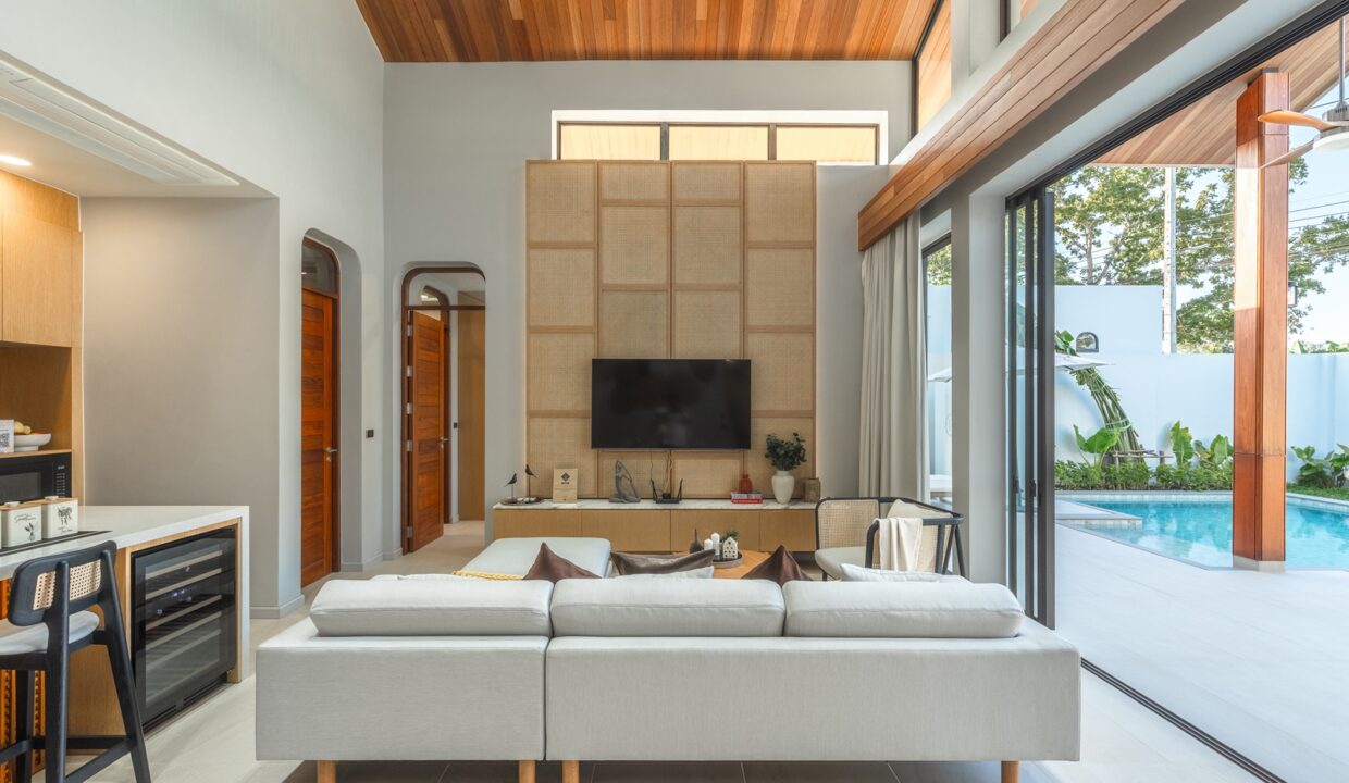 5-Living Area