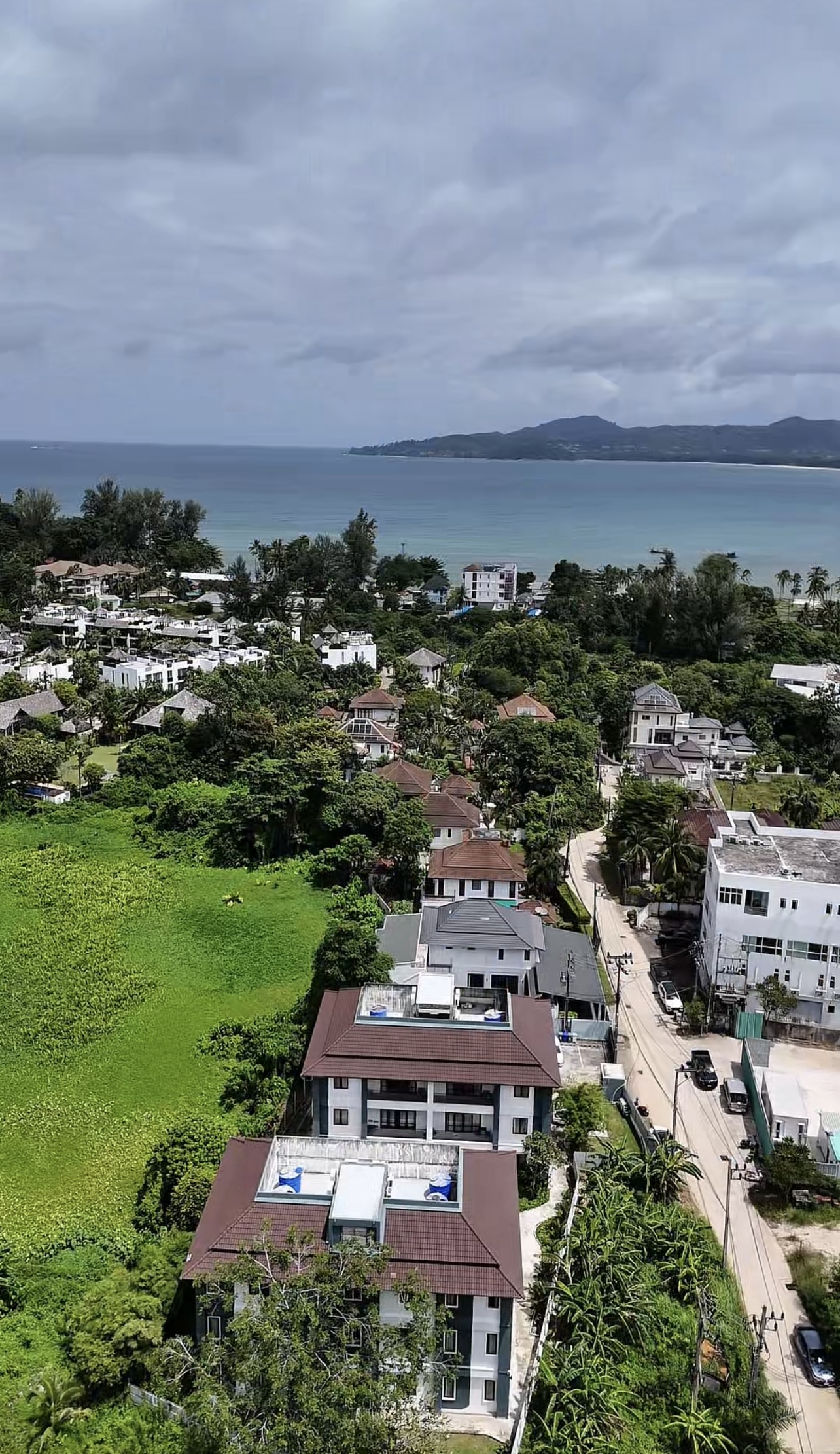 Boutique renovated hotel closed to Bangtao and Surin beach