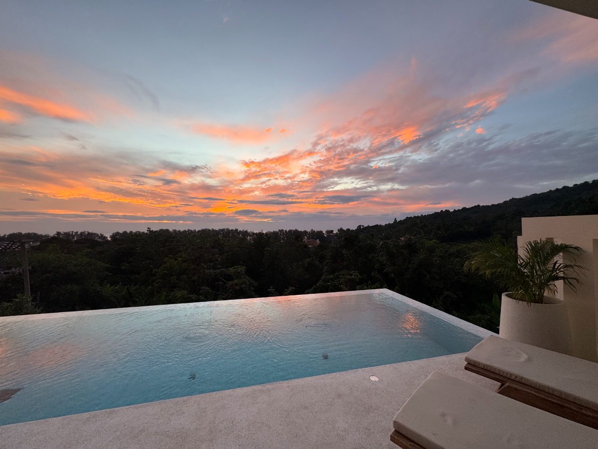 Sea view 4 bedrooms Mandarin pool villa for sale
