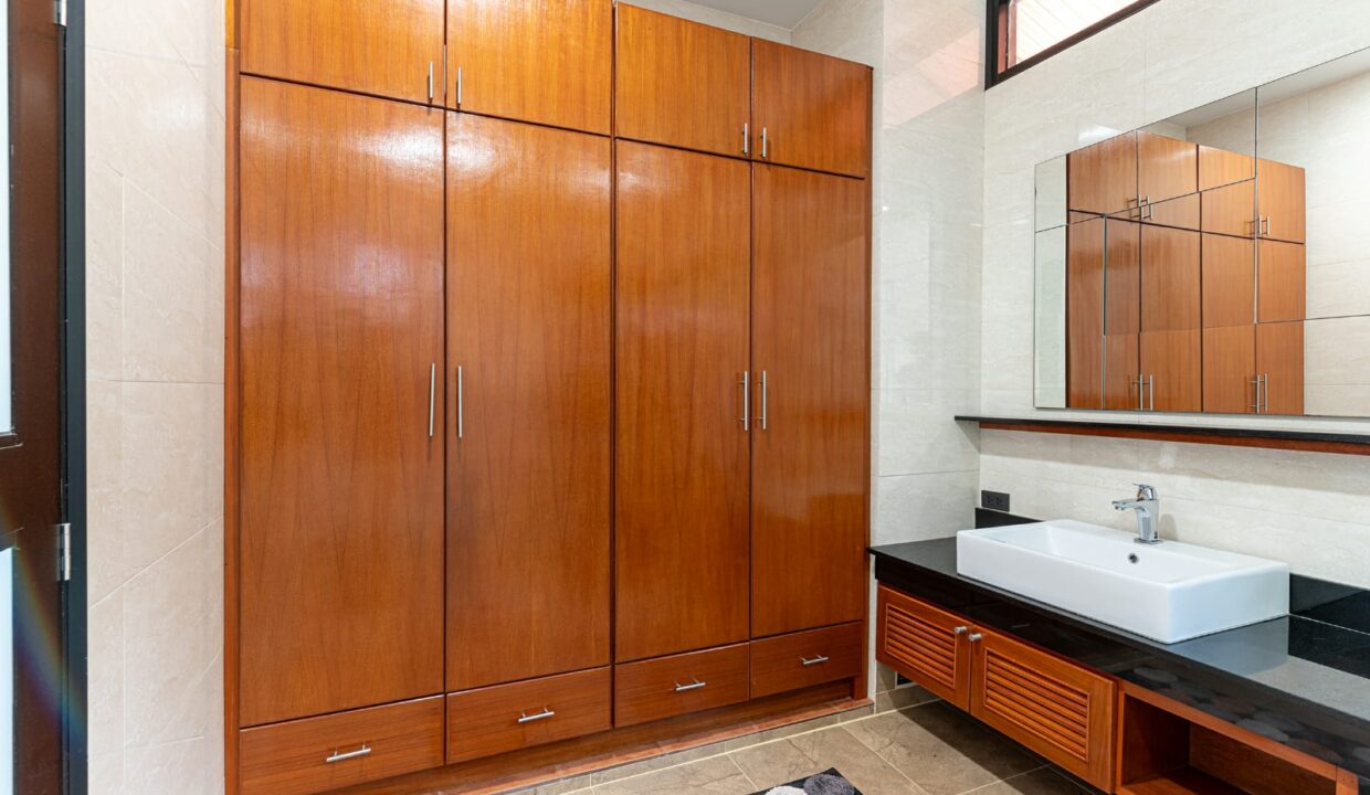 WhatsApp Image 2025-06-25 at 22.09.44