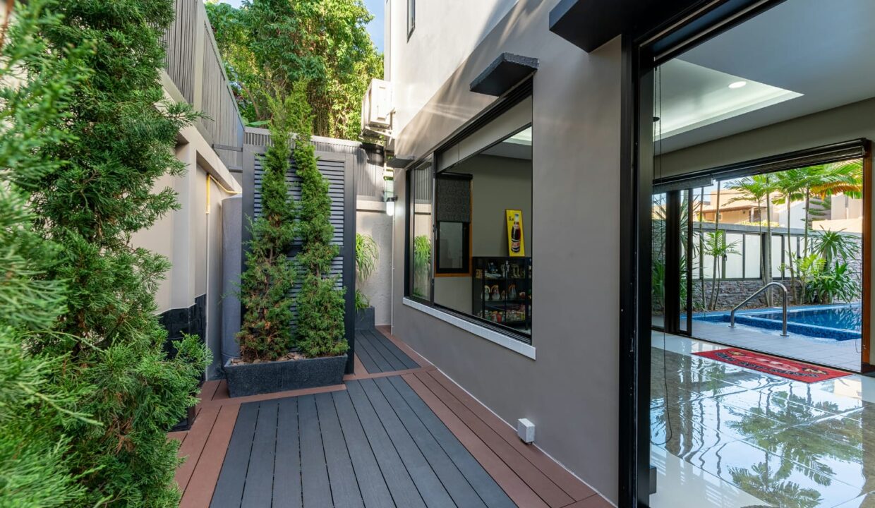 WhatsApp Image 2025-06-25 at 22.09.47