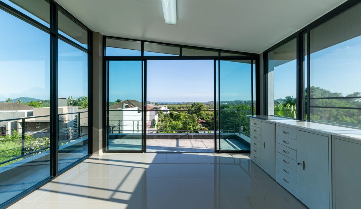 WhatsApp Image 2025-06-25 at 22.09.50 (1)