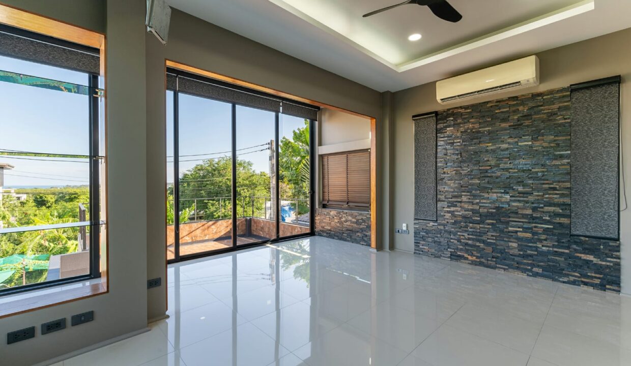 WhatsApp Image 2025-06-25 at 22.09.53