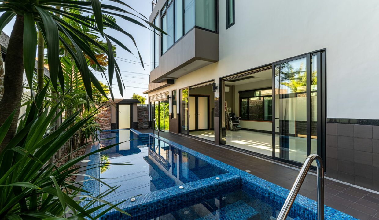 WhatsApp Image 2025-06-25 at 22.09.57 (1)