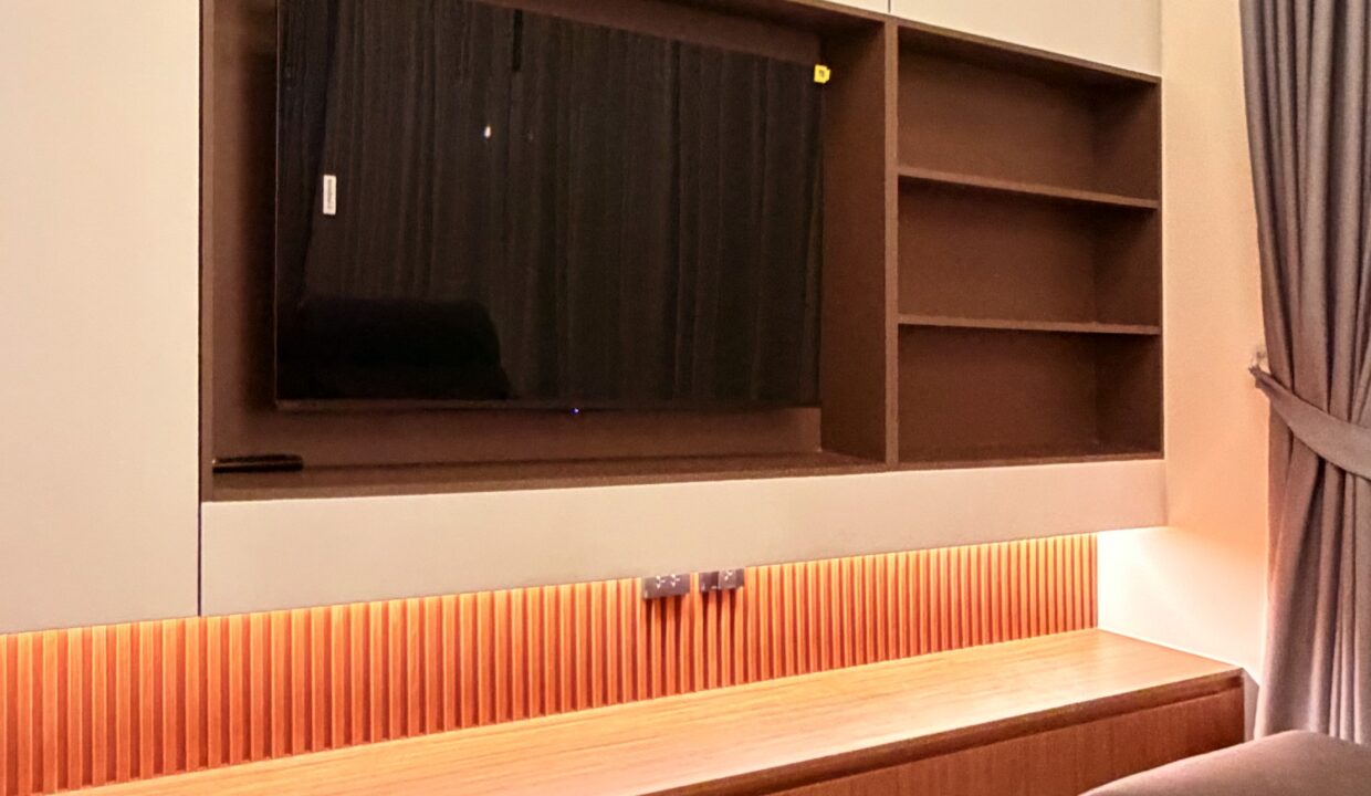 47A75948-F79B-4908-B236-B5F5449B6E87