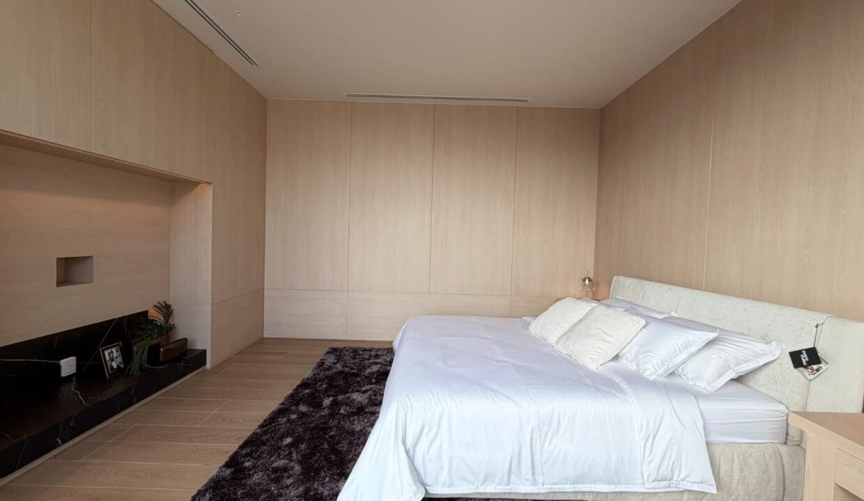 6d499f4a-06bc-47b3-9b4a-d5e0caf10e09