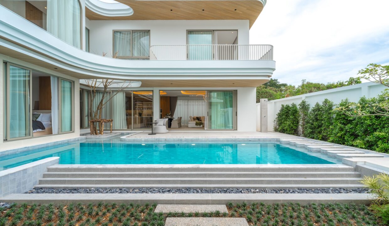 RE-Exterior03
