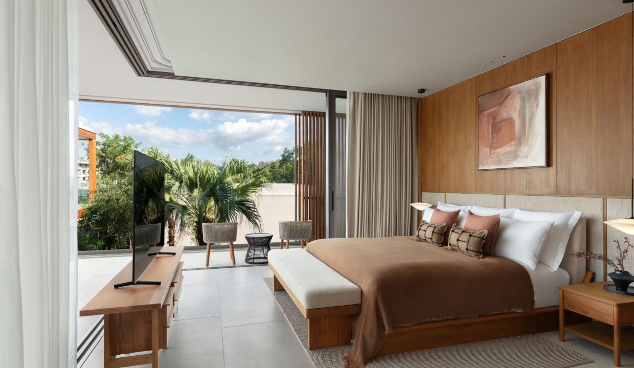 03 Villa 3 Bed Bedroom 1_resized