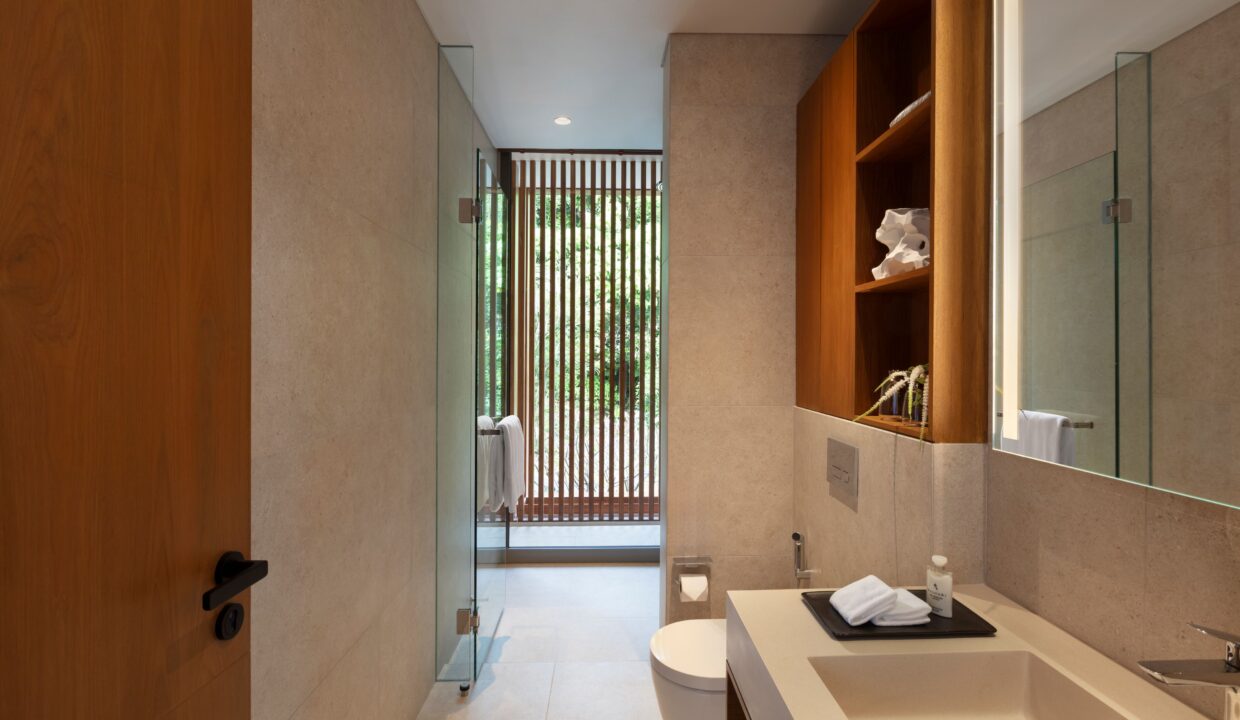 10 Villa 3 Bed Detail Bathroom_resized