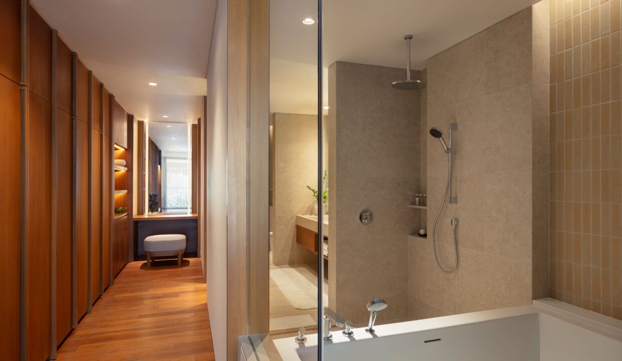 26 Condo Duplex Bathroom 1_resized