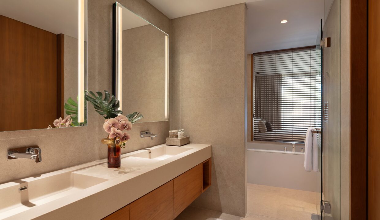 35 Condo Simplex Bathroom 1_resized